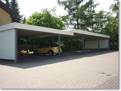 Stahl verzinkt mit Trapezblech-Verkleidung
